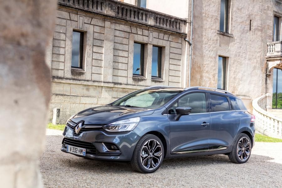  Renault Clio 2016 года  (фото 32 из 80)